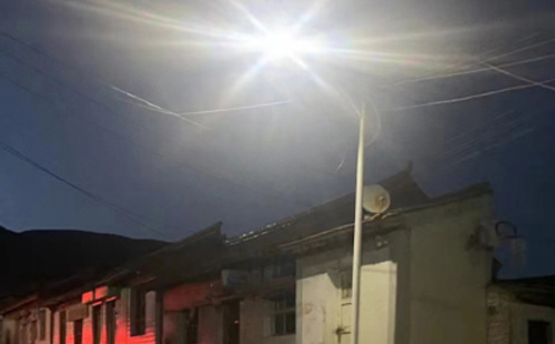 农村院子里最适合的彭阳太阳能路灯亮度与安装要点